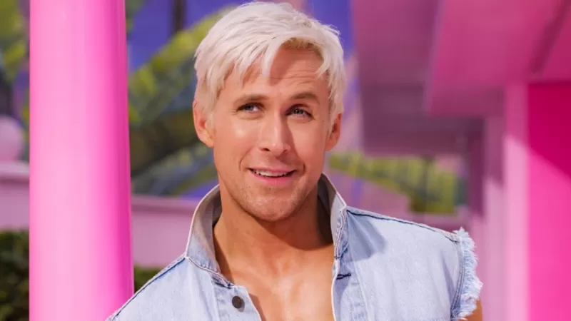 Ryan Gosling interpreta a Ken, el interés amoroso de Barbie.