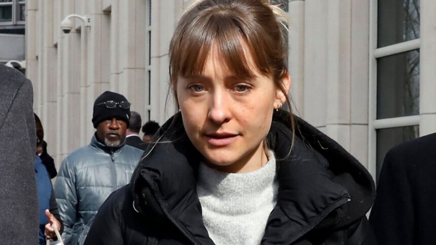 Allison Mack Sale De Prisión Tras Cumplir Su Condena Por Su Participación En La Secta Nxivm