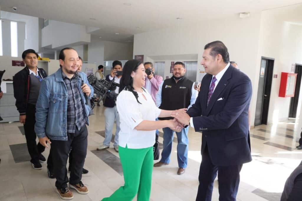 Armenta cambia esquema de comunicación