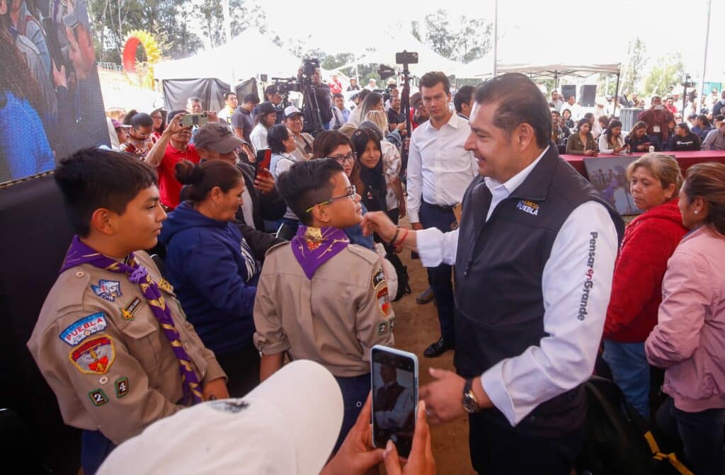 Armenta cambia esquema de comunicación