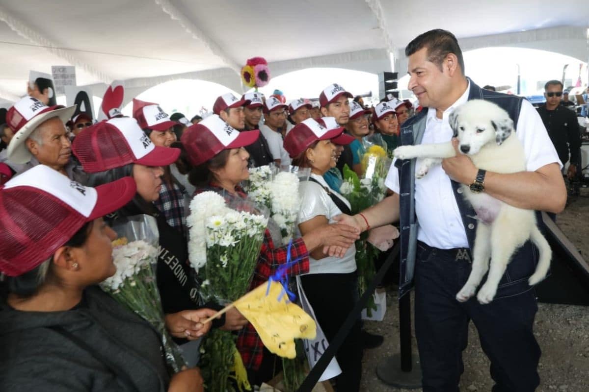 Alejandro Armenta apoyo productores