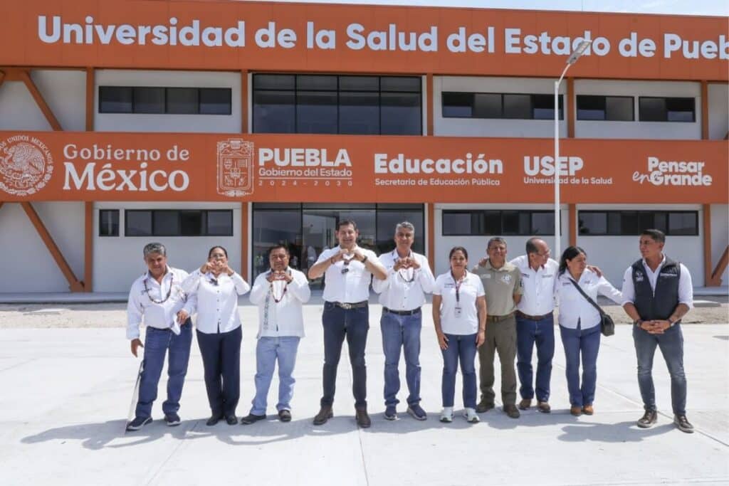 Alejandro Armenta educación superior