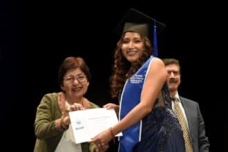 BUAP graduación Economía y Finanzas