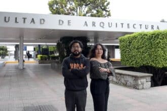 Estudiantes BUAP exposición itinerante