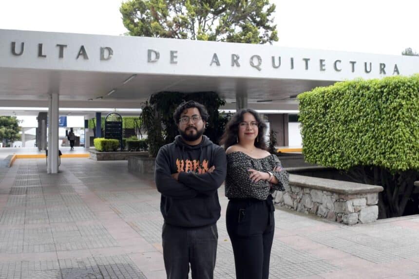 Estudiantes BUAP exposición itinerante