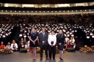 Lilia Cedillo BUAP graduación