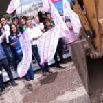 Lupita Cuautle pavimentación calle