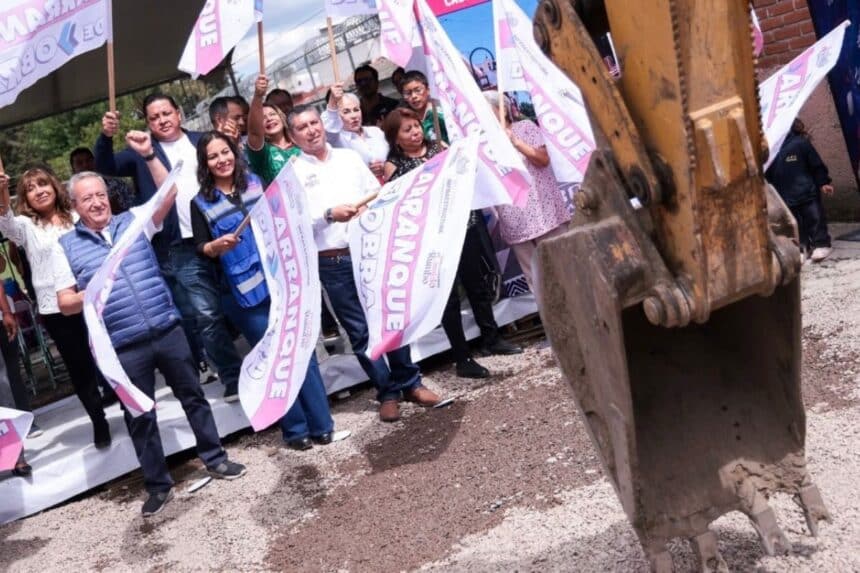 Lupita Cuautle pavimentación calle
