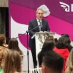 Pepe Chedraui reconocimiento mujeres