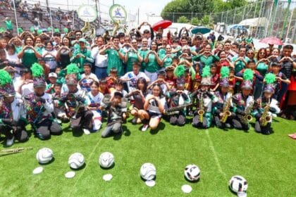 Tonantzin Fernández Mundialito Social