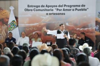 Alejandro Armenta apoyo artesanos