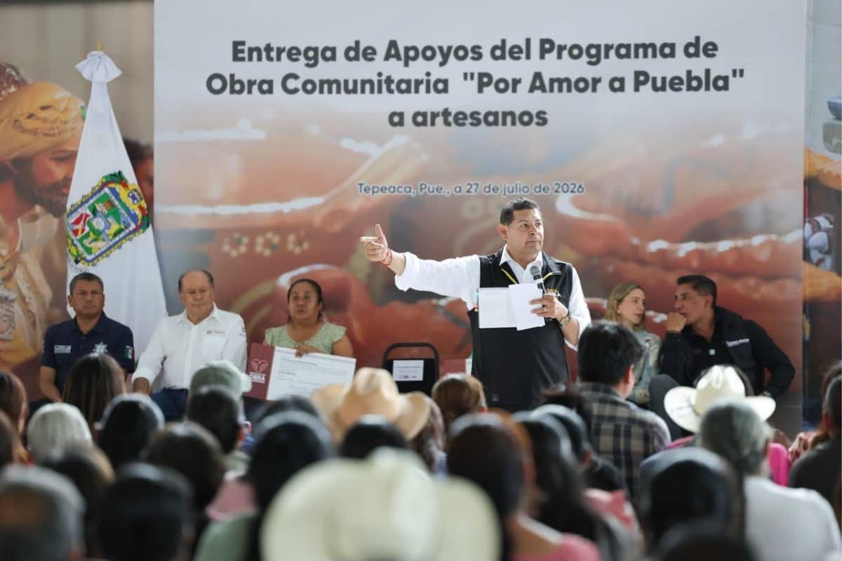 Alejandro Armenta apoyo artesanos