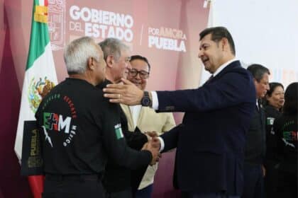 Alejandro Armenta reconocimiento espeleólogos