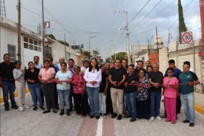 Ariadna Ayala inauguración calle