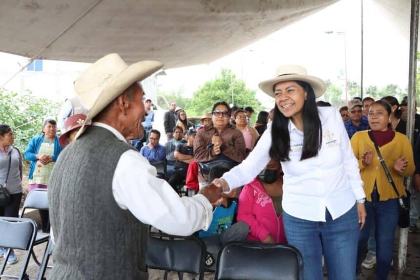 Ariadna Ayala obras sentido social