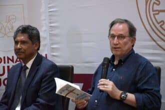 BUAP Librerías presentan libro