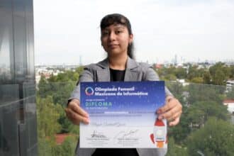 Egresada BUAP oro Olimpiada Informática