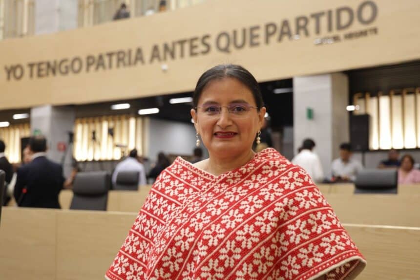 Esther Martínez violencia estética