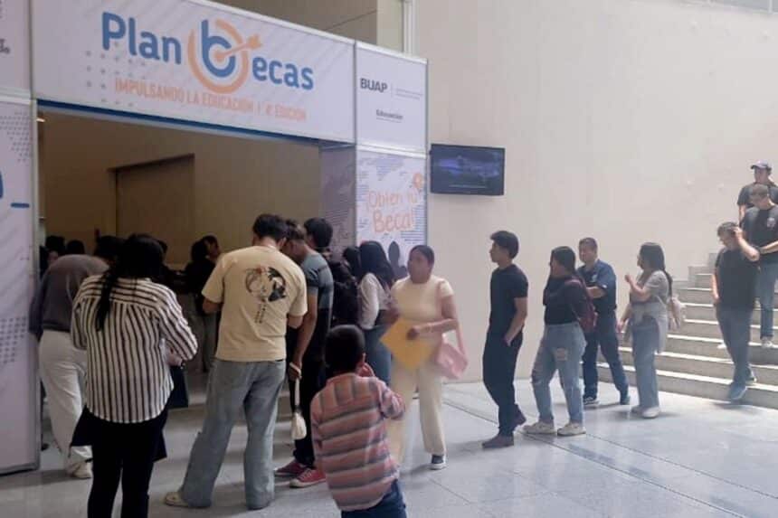 BUAP feria Plan Becas 2026