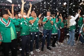 Pepe Chedraui fiesta mundialista Zócalo de Puebla