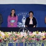 Lilia Cedillo graduación preparatoria