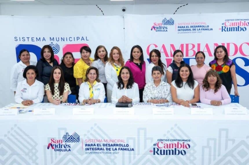 Lupita Cuautle apoyos familias