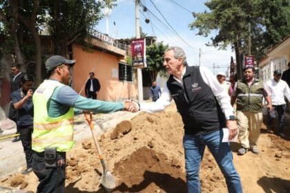 Pepe Chedraui pavimentación CallesAl100