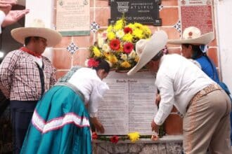 Ariadna Ayala festejos patrios Bando Patrio