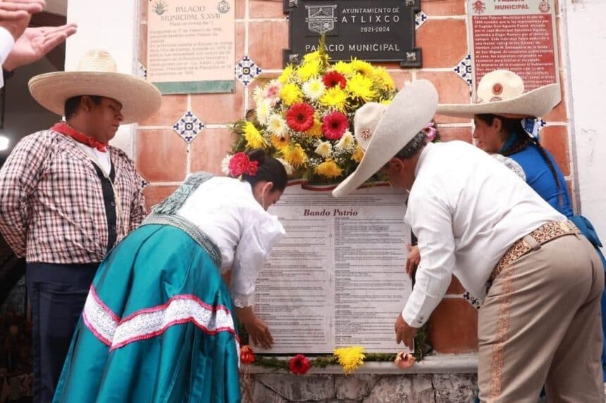 Ariadna Ayala festejos patrios Bando Patrio
