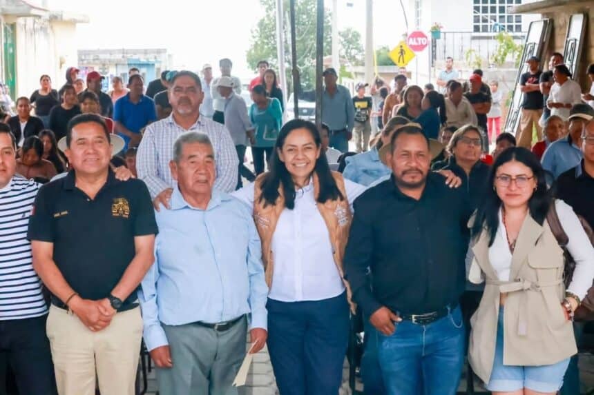 Ariadna Ayala pavimentación