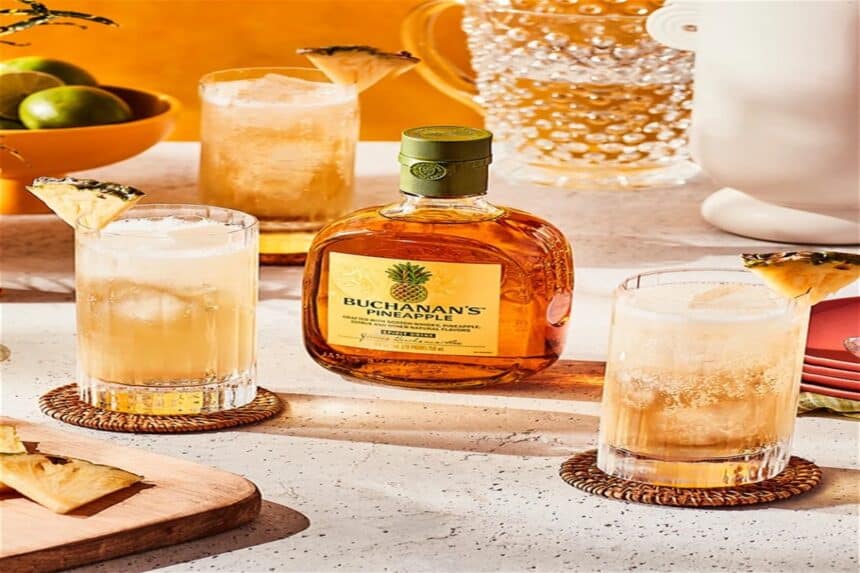 Coctel de verano Buchanans Pineapple coctel