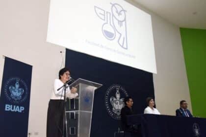 Lilia Cedillo conferencia Biotecnología