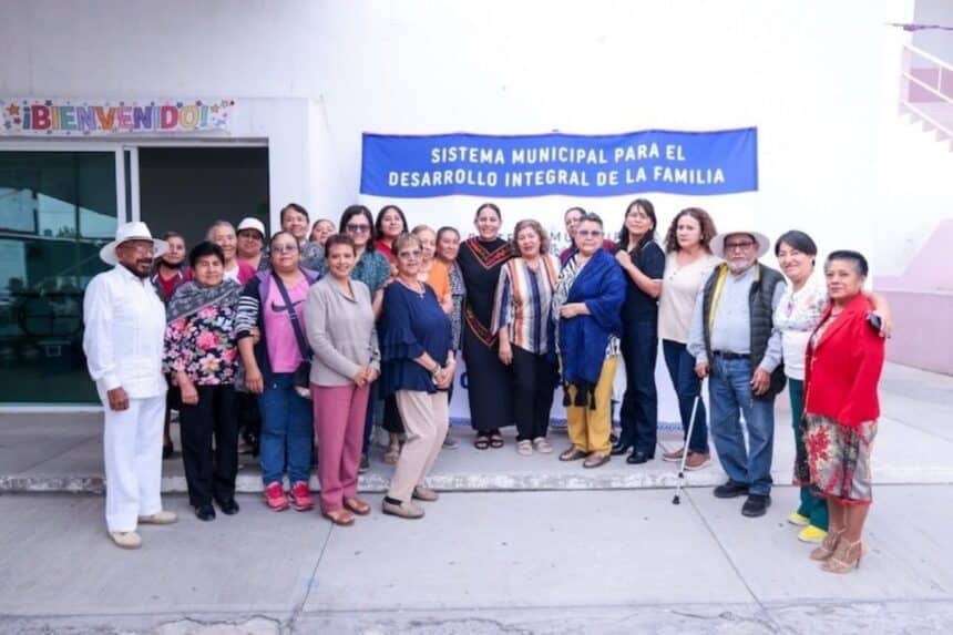 Lupita Cuautle celebra personas adultas mayores