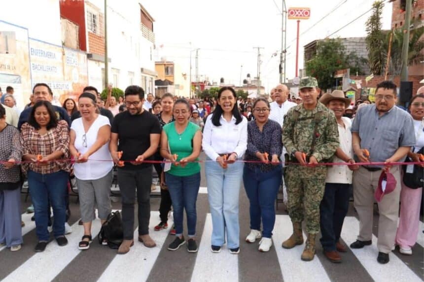 Ariadna Ayala inauguración rehabilitación vialidad