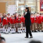Ariadna Ayala mejora escuelas