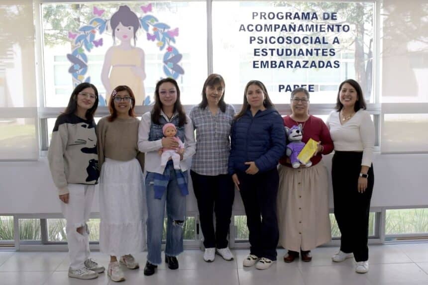 BUAP acompañamiento estudiantes embarazadas