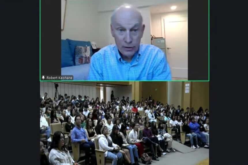 BUAP conferencia politólogo estadounidense