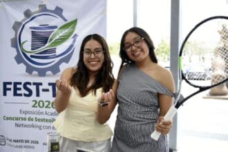 Estudiantes BUAP biohilos sargazo