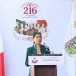 Gaby La Bonita Sánchez oradora Ceremonia de Independencia