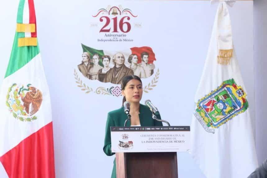 Gaby La Bonita Sánchez oradora Ceremonia de Independencia