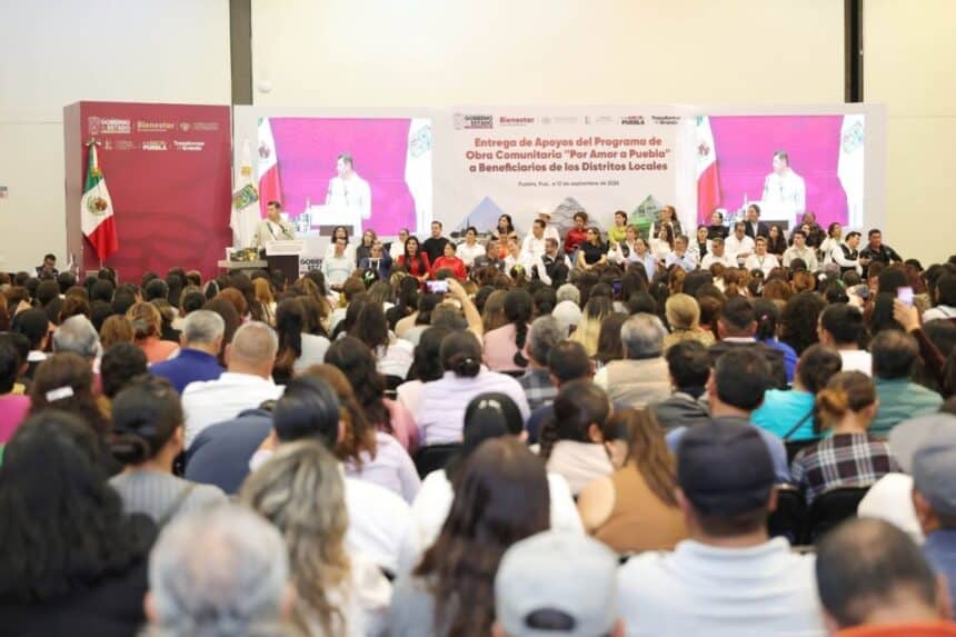 Alejandro Armenta programa de Obra Comunitaria