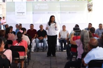Ariadna Ayala petición vecinos colonia Altavista