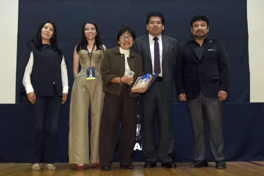 BUAP Congreso Microbiología conferencia Lilia Cedillo