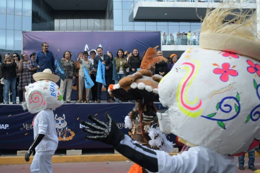 BUAP Desfile de Día de Muertos