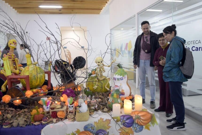 Universidad para Adultos BUAP Día de Muertos